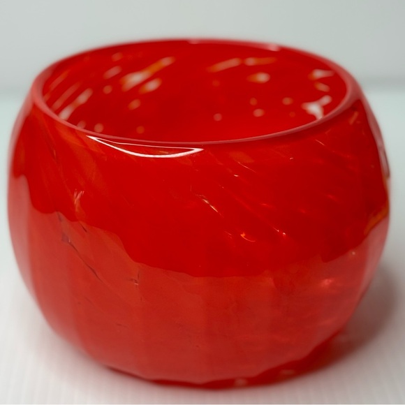 Decorative Hand Blown Studio Glass Art Bowl, Red Orange Swirl Etched Signature - Picture 3 of 11